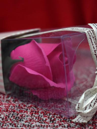 Rosa Artificial Perfumada – Regalo Romántico para San Valentín