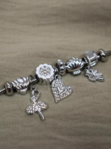 Joyería Femenina Elegante – Pulsera de Charms Plateados al mejor precio [3]