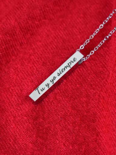 Collar Personalizado con Grabado – El Regalo Perfecto para San Valentín