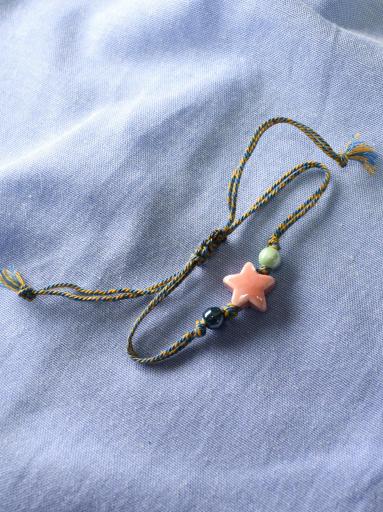 Pulsera de hilo ajustable con colgante de estrella elegante barato