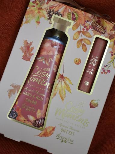 Labial hidratante de karité Accentra sin parabenos ni aceites minerales [2]