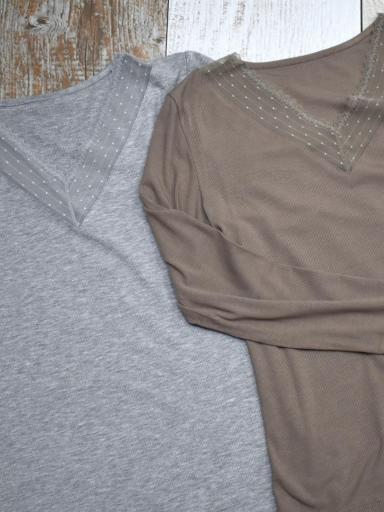 Camiseta elegante y versátil de mujer en color negro [2]