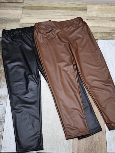 Leggings de polipiel curvy negro [2]