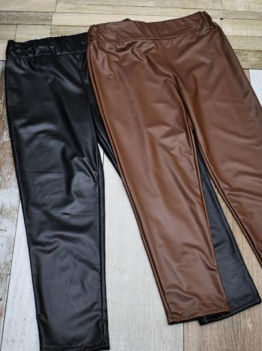 Detalle del tejido efecto cuero elástico [3]