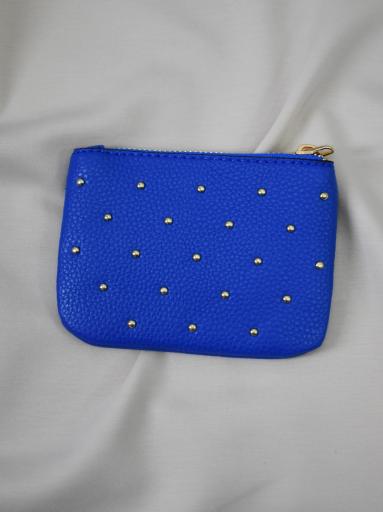 monedero pequeño azul con tachuelas metálicas cierre cremallera [2]