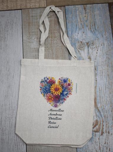 Bolsa tote para mamá con corazón floral y mensaje especial [0]