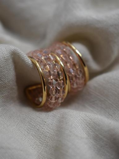 Pendientes ligeros de aro con detalle de cristal rosa [1]