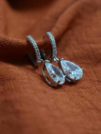 Pendientes elegantes plateados con cristal transparente en forma de lágrima [1]