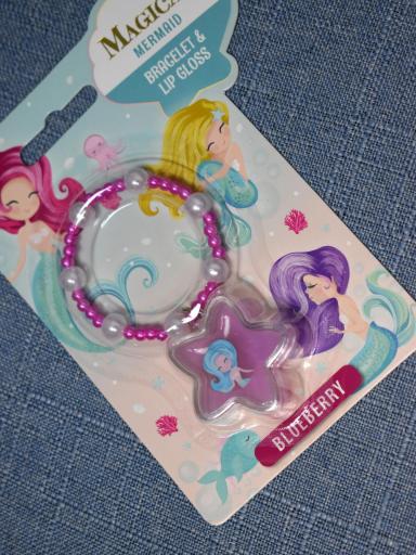 Pulsera con brillo labial  [1]