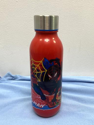 Botella Spiderman de aluminio 640 ml con tapón de rosca [2]
