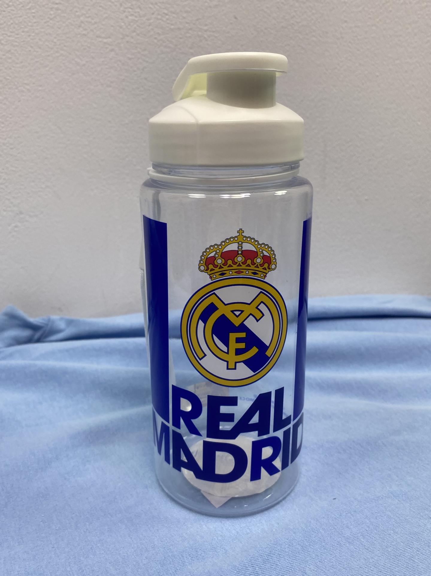 Botella oficial Real Madrid 500 ml con tapa abatible