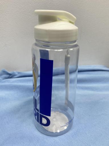 Botella transparente Real Madrid con asa de transporte [2]
