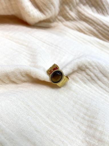Anillo dorado con piedra ovalada ojo de tigre [1]