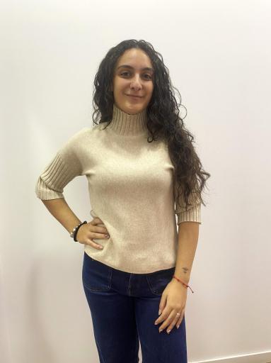 jersey media manga mujer