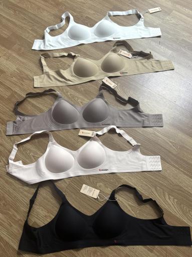 sujetador sin aro copas moldeadas [1]