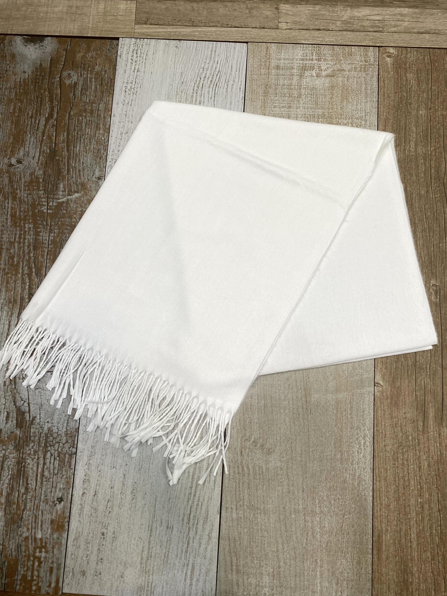 pañuelo de punto suave y calentito color blanco