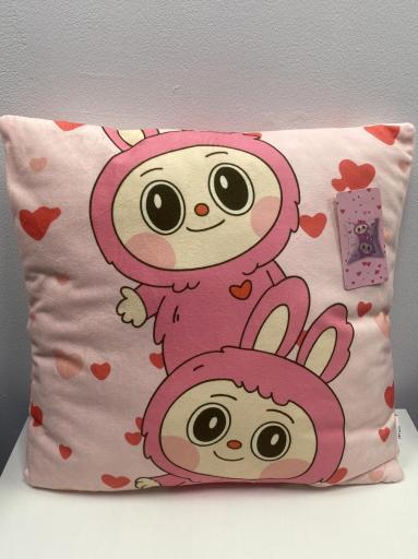 Cojín infantil Labubu perfecto para regalar [2]