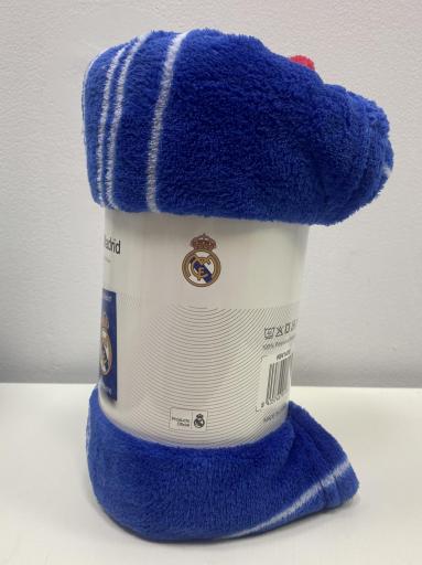 Manta del Real Madrid oficial ideal para regalar a aficionados [1]