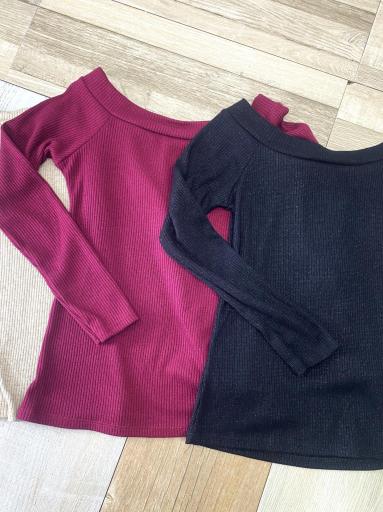 Camiseta de manga larga con cuello barco y brillo sutil en color negro [2]