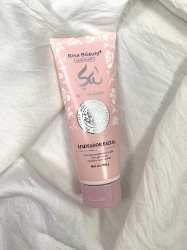 limpiador facial hidratante iluminador yara [0]