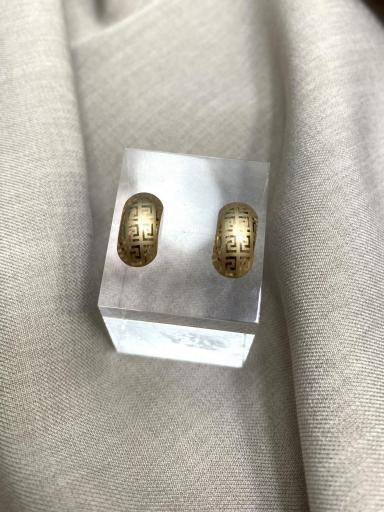 Pendientes modernos dorados de acero inoxidable [1]