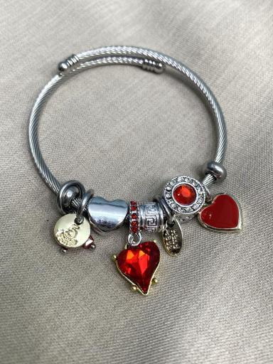 Pulsera de aro ajustable con corazones rojos en acero plateado