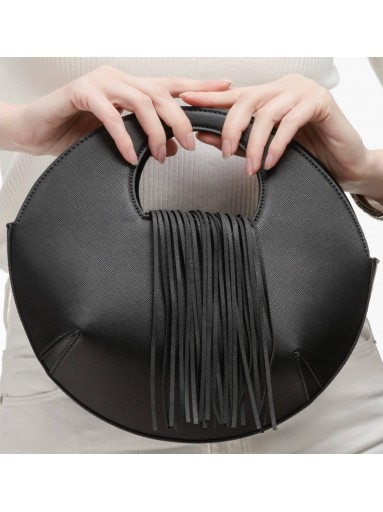 Bolso redondo negro con flecos para looks de noche y eventos [2]