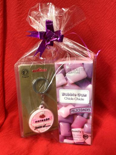 Regalo romántico perfume mujer con llavero [1]