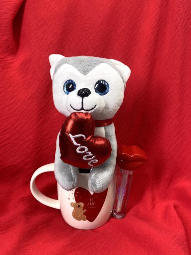 Pack regalo San Valentín taza Te Amo peluche perrito y gloss