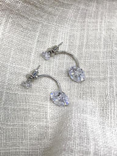 Pendientes largos plateados con doble piedra transparente [3]