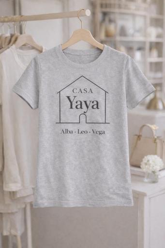 Camiseta para yaya con diseño de casa y nombres personalizados [1]