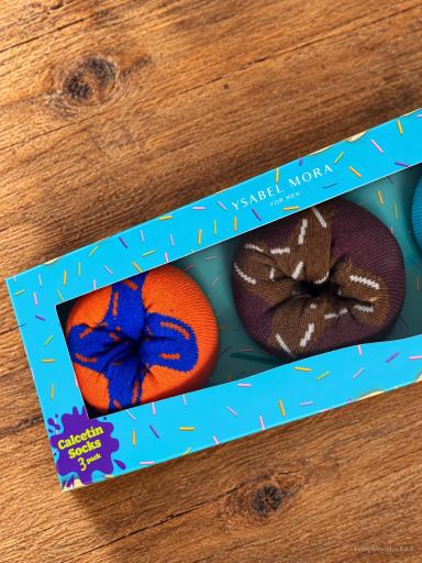 Calcetines originales de colores presentados como donuts talla 41-46 [3]