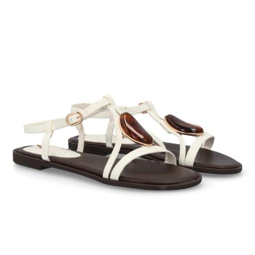 Sandalias planas mujer blancas con piedra decorativa [1]