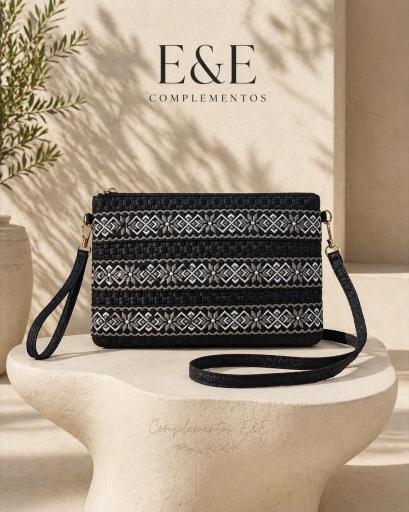 Bolso pequeño de verano para mujer en color negro con detalle artesanal [2]