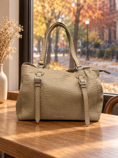 Bolso grande beige de mujer con asas largas [1]
