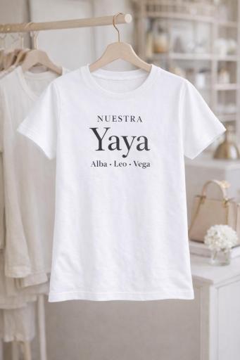 Camiseta Nuestra Yaya personalizada con nombres de los nietos [0]