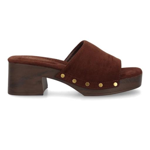 zuecos mujer marron tachas tacon ancho [1]