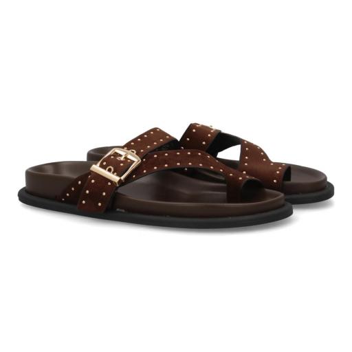 Sandalias planas mujer marrón con tachas [2]