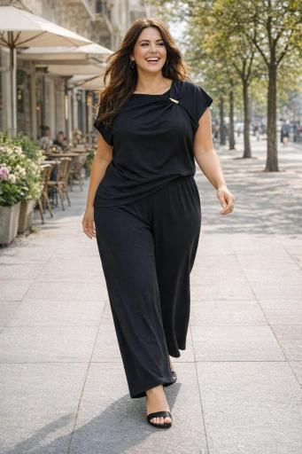 Conjunto negro elegante curvy con diseño moderno y cómodo [1]