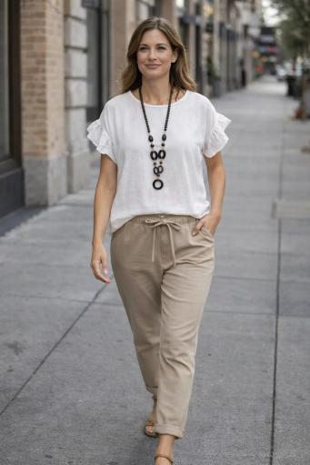 camiseta mujer blanca volantes collar look urbano [0]