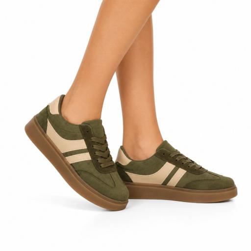 Zapatillas deportivas verde caqui de mujer con suela ancha y acabado efecto ante