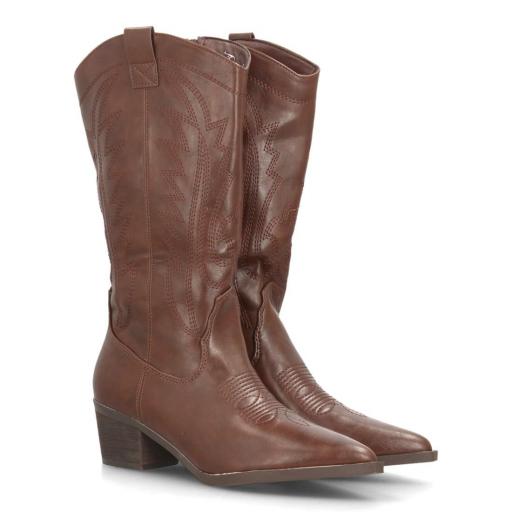 Botas cowboy marrones con pespuntes western [2]