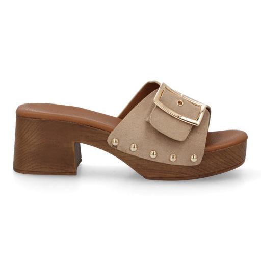 Sandalias tacón mujer beige con hebilla grande [1]