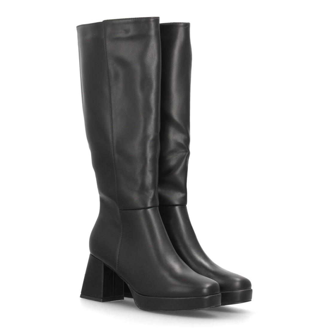 Botas altas mujer negras con tacón y plataforma