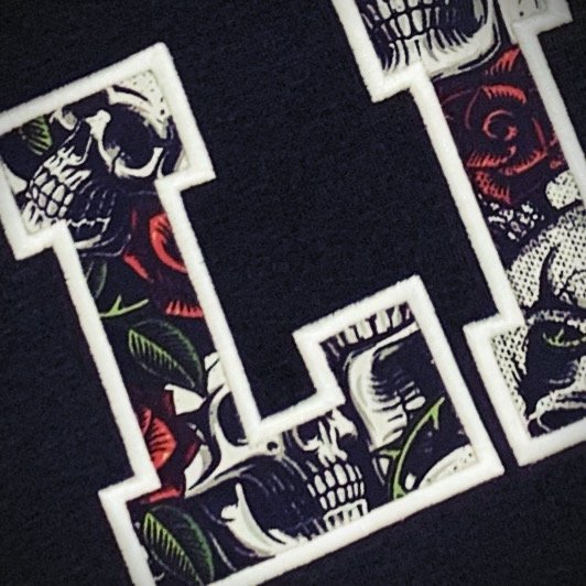 03-CALAVERAS Y ROSAS.JPG