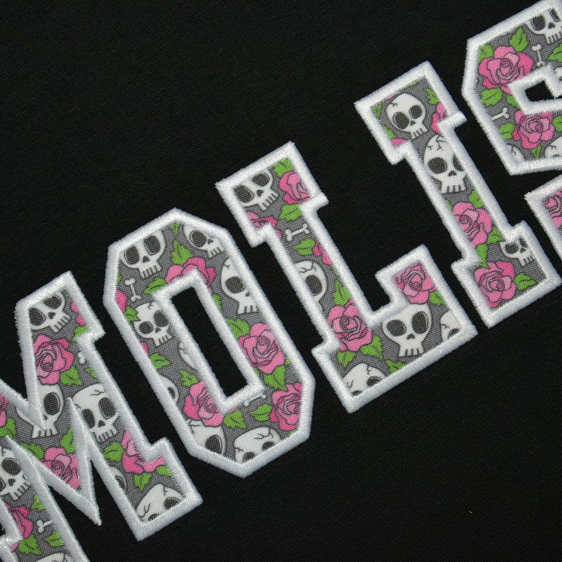 08-SKULLS AND ROSES MOLIS.jpg