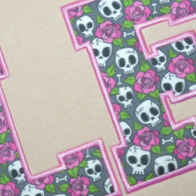 08-SKULLS &amp; ROSES SUDADERA ROSA CREMA.jpg