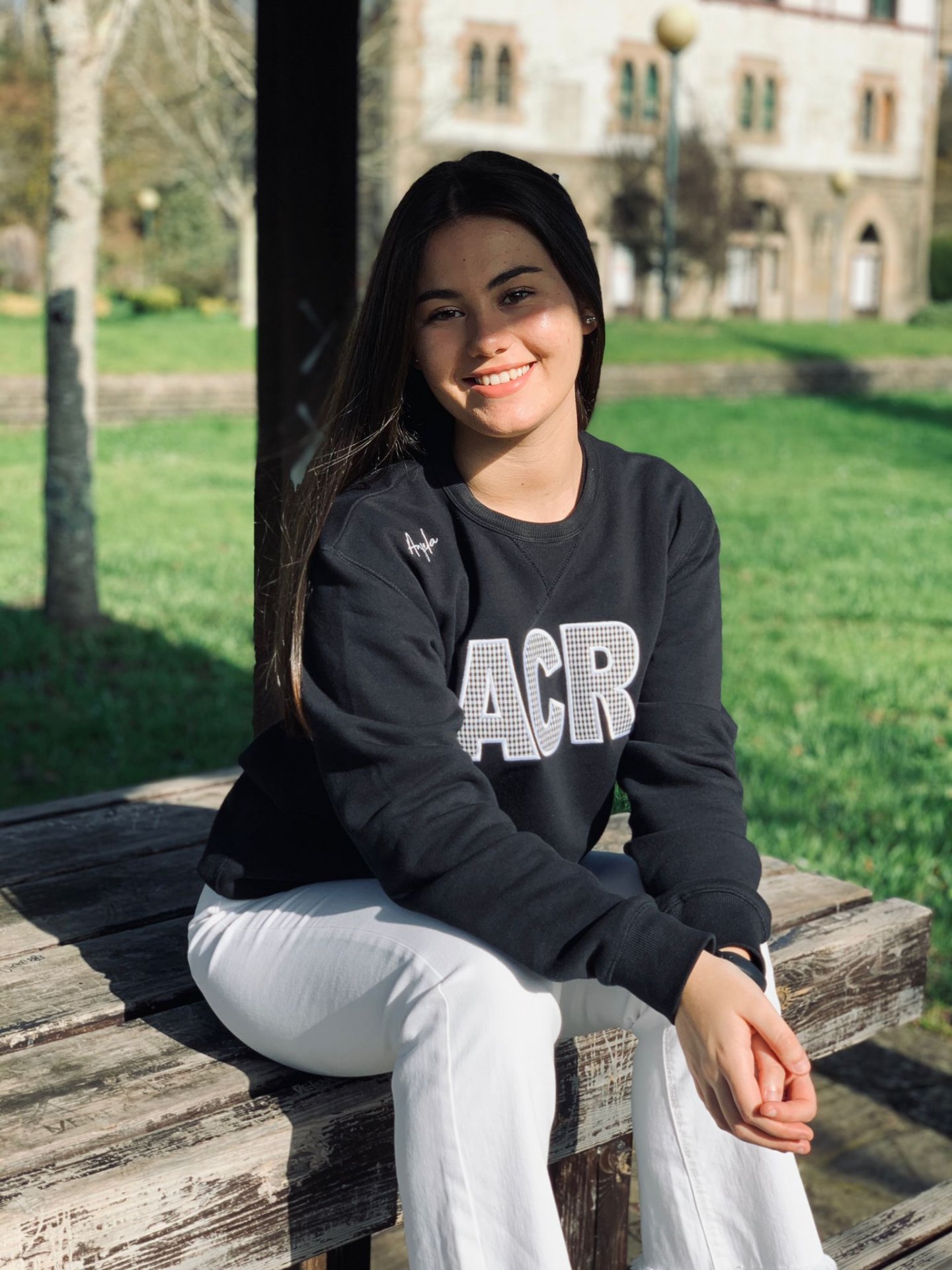 FOTO ANGELA SUDADERA CUELLO REDONDO COLOR NEGRO ESTAMPADO VICHY NEGRO (1).jpeg