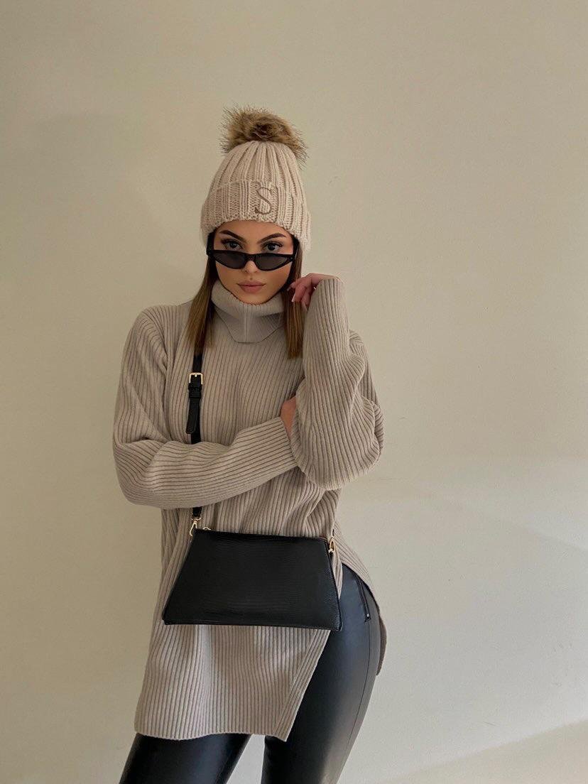 GORRO INCIAL POMPÓN (1).jpeg