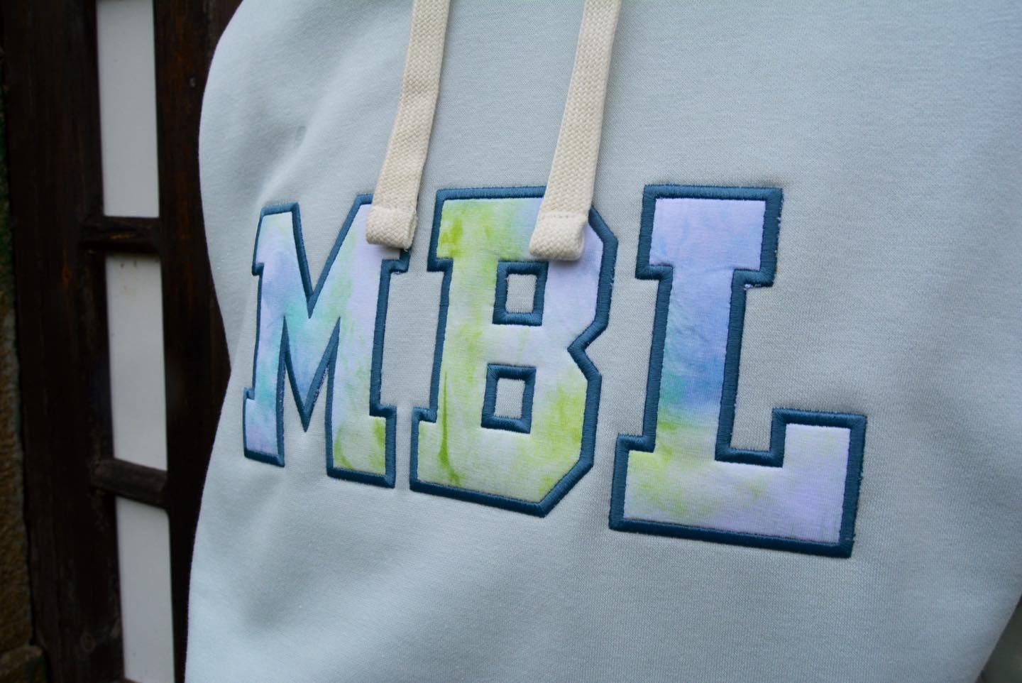 MATEO TRICOLOR 2.jpg